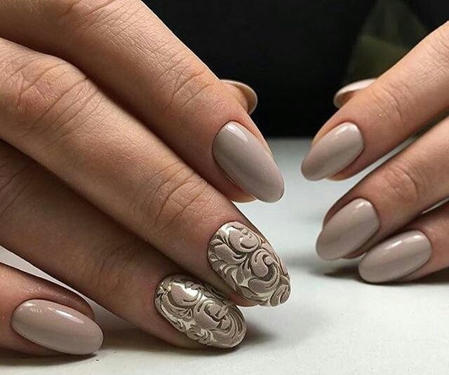 Vernis à ongles miroir. Comment faire une manucure miroir avec un frottement. Photos d'idées et de designs