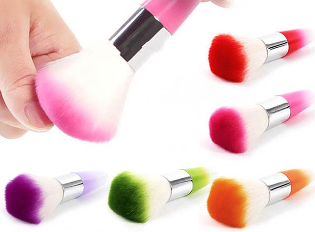 Extension des ongles avec gel, vernis gel, sur formes, sans gel et acrylique à vous-même à la maison. Cours pour débutants