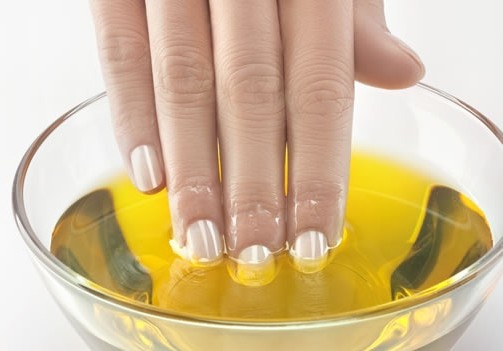 Comment renforcer les ongles, accélérer leur croissance après avoir retiré le vernis gel. Recettes simples à la maison