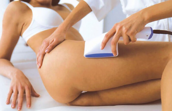 Massage anti-cellulite à domicile. Comment faire pour perdre du poids sur l'abdomen, les jambes, les fesses et d'autres parties du corps. Instructions étape par étape avec photo