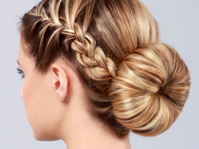 Tisser des tresses pour cheveux longs - des options belles, légères et inhabituelles pour tisser des boucles pour filles et filles