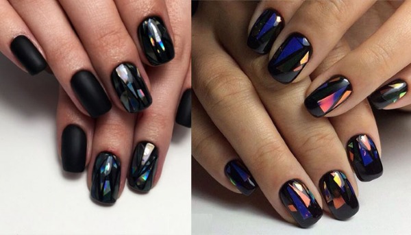 Conception d'ongles en noir, avec vernis noir, or, argent, strass. Nouveaux objets et photos