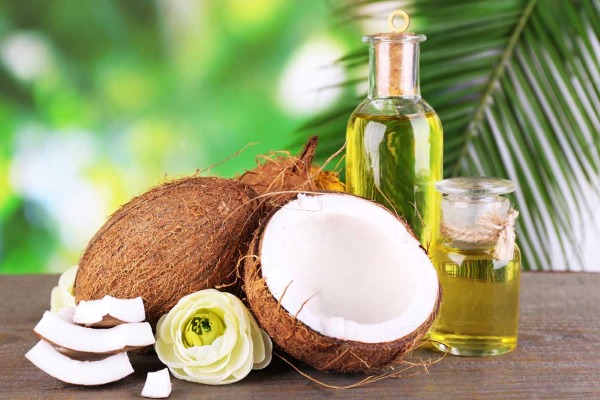 Huile de noix de coco. Propriétés utiles, recettes à utiliser en cosmétologie, médecine et cuisine