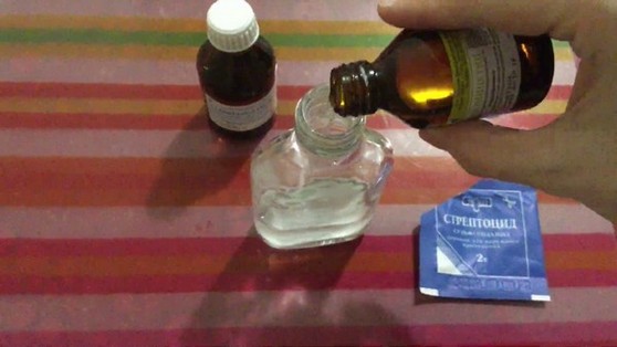 Talker pour l'acné. Recettes avec chloramphénicol, acide salicylique, teinture de calendula, streptocide