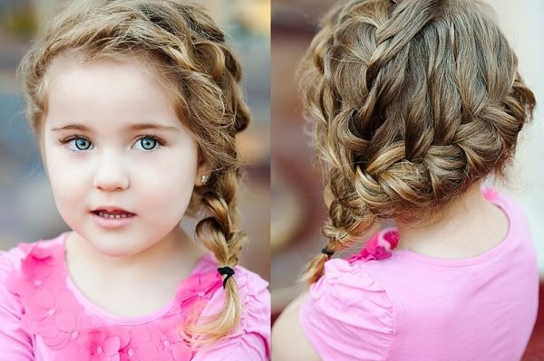 Belles coiffures aux cheveux courts pour les filles à l'école, à la maternelle, simples en 5 minutes, tresses, instructions avec photos