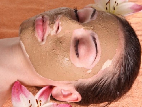 Soins de la peau après le peeling du visage: laser, chimique, fruit, glycolique, matériel, rétinol, Jessner, jaune, TCA, bodyag, acide salicylique