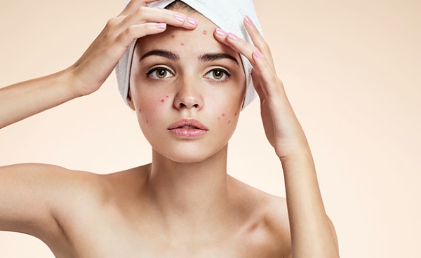 Peeling salicylique pour le visage - qu'est-ce que c'est, efficacité, comment c'est fait. Recettes de remèdes maison