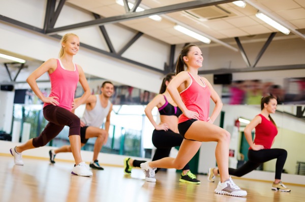 Remise en forme totale du corps - qu'est-ce que c'est, technique, un ensemble d'exercices pour les débutants