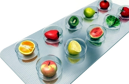 Multivitamines pour femmes après 30, 40, 50, 60 ans, enceintes, allaitantes. Ce qui est mieux, comment choisir peu coûteux et efficace. Liste des titres, critiques