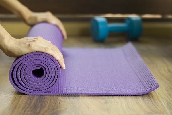 Gymnastique hormonale tibétaine pour la guérison et la longévité: ce qu'elle donne, des avantages pour les femmes, des critiques et des résultats. Une série d'exercices 5 minutes au lit