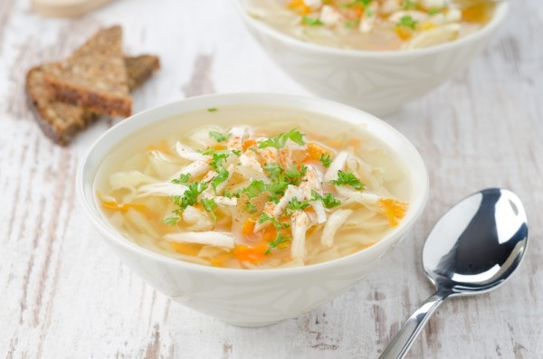 Menu PP pendant une semaine pour perdre du poids.Table avec des recettes à partir de produits simples, une alimentation approximative pour 1000, 1200, 1500 calories par jour