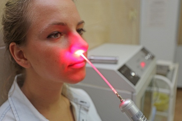 Chirurgie plastique du nez. Types, prix: correction du septum, réduction du nez, suppression de la bosse, remodelage, rhinoplastie de contour