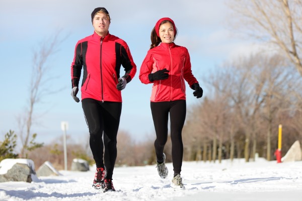 Faire du jogging le matin pour perdre du poids. Avantages et inconvénients, quel est le meilleur, comment commencer. Résultats, calendrier, règles