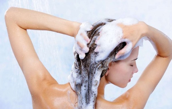 Shampooings Granny Agafia sans sulfates et parabens après lissage à la kératine, contre la chute des cheveux