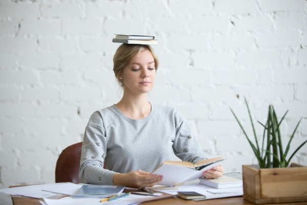 Exercices pour une posture droite au gymnase et à la maison