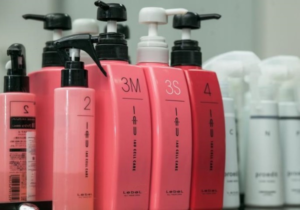 Procédure de bonheur pour les cheveux Lebel. Qu'est-ce que c'est, le prix dans les salons, un ensemble pour un usage domestique