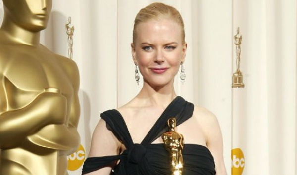 Nicole Kidman. Photos avant et après la chirurgie plastique, chez les jeunes, maintenant, figure