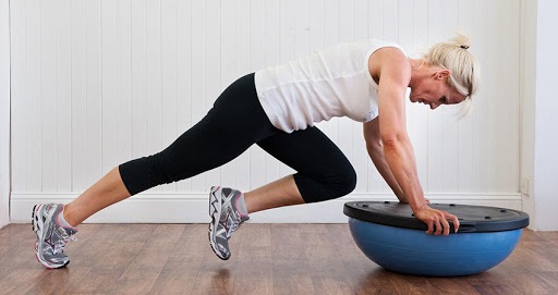 Formation BOSU (BOSU). Qu'est-ce que c'est en forme, avantage