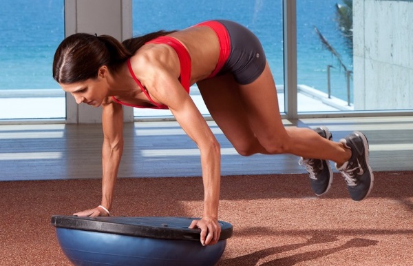 Formation BOSU (BOSU). Qu'est-ce que c'est en forme, avantage