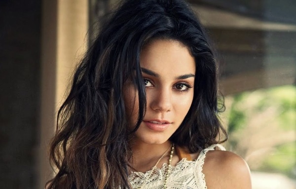 Vanessa Hudgens. Photos chaudes en maillot de bain, taille, poids, silhouette, vie personnelle