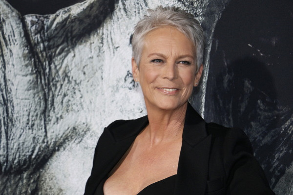 Jamie Lee Curtis. Les photos sont chaudes dans leur jeunesse, maintenant, en maillot de bain, en plastique