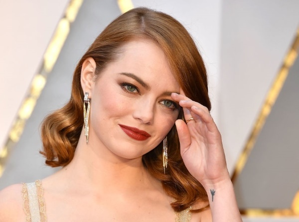 Emma Stone. Photos chaudes, en lingerie, maillot de bain, avant et après chirurgie plastique, biographie, vie personnelle