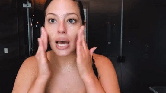 Ashley Graham. Photos chaudes, avant et après chirurgie plastique, figure, biographie, vie personnelle