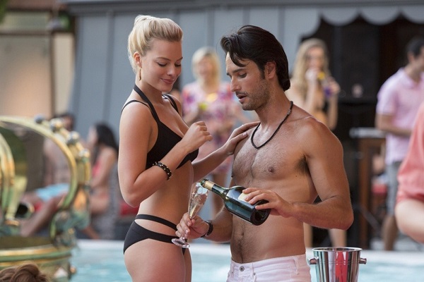 Margot Robbie. Photo Maxim, en maillot de bain, candide, avant et après chirurgie plastique, silhouette, taille, poids