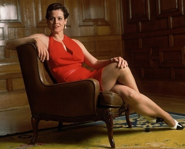 Sigourney Weaver. Photos dans sa jeunesse, maintenant, en maillot de bain, avant et après la chirurgie plastique, biographie