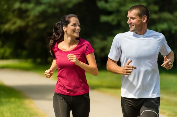 Le jogging. C'est comme, la vitesse, les avantages et les inconvénients, la technique d'exécution