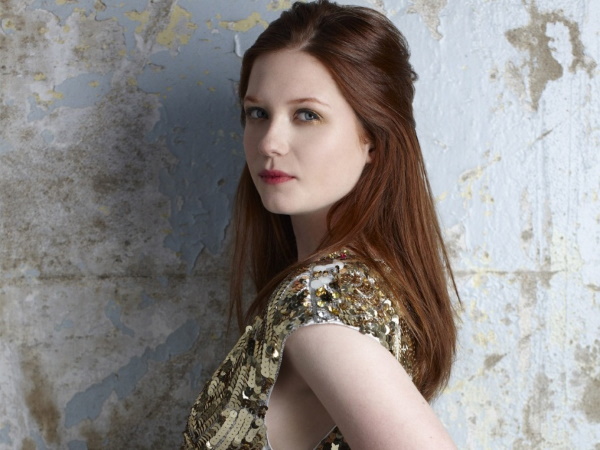 Bonnie Wright. Photos torrides en maillot de bain, avant et après chirurgie plastique, biographie, vie personnelle