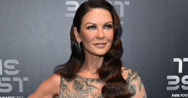 Catherine Zeta-Jones. Photos dans sa jeunesse, maintenant, sans maquillage, avant et après la chirurgie plastique, biographie