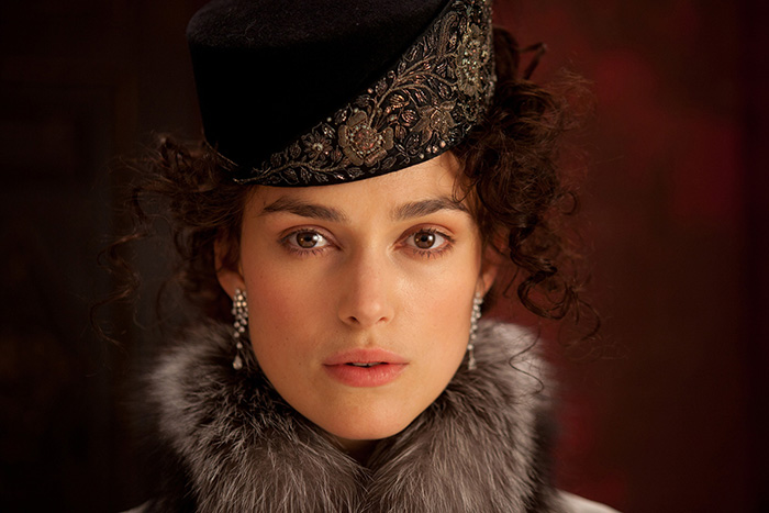 Keira Knightley. Photos de révélations, chaudes, avant et après les plastiques