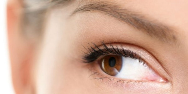 Les filles ont de petits yeux. Comment augmenter le prix de la chirurgie plastique