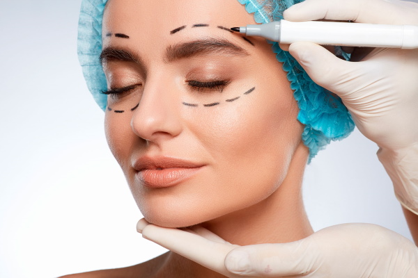 Les filles ont de petits yeux. Comment augmenter le prix de la chirurgie plastique